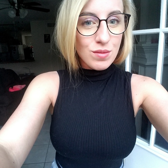 Meet your Posher, Anna - Picture 6 of 7